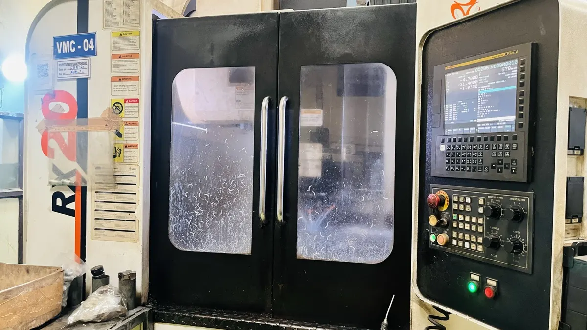 Vertical machining center on the SIRIS shop floor